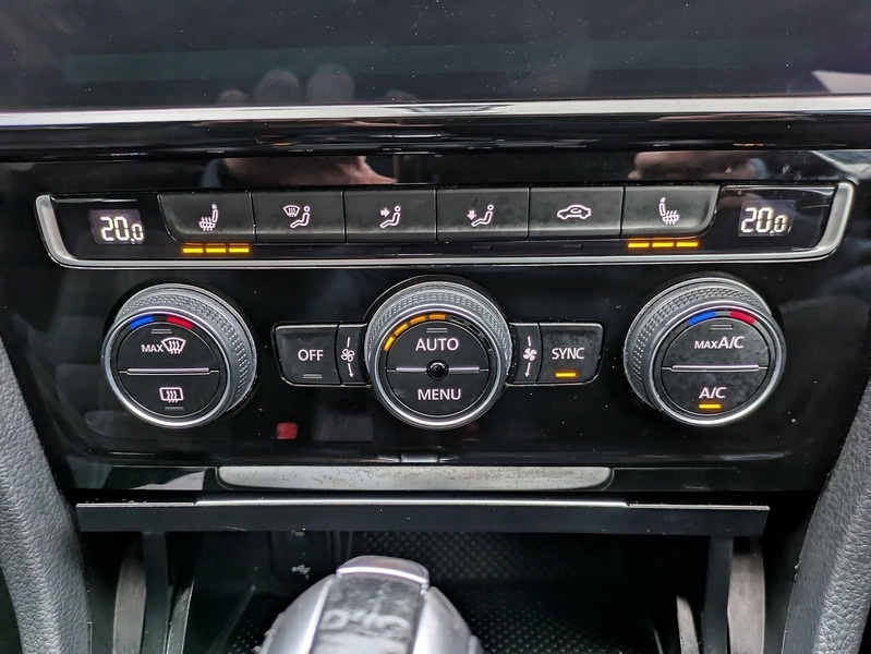 Used Volkswagen Golf 2019 for sale - 77172813: Photo 24