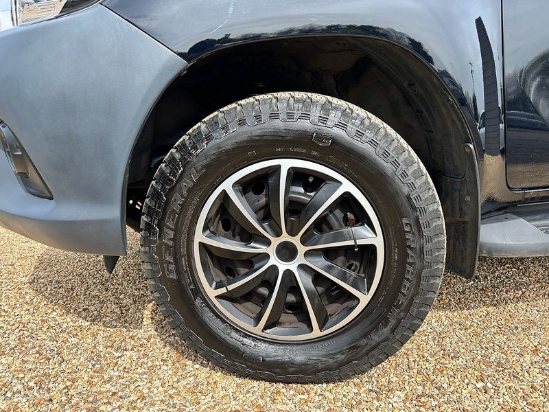 Used Toyota Hilux 2020 for sale - 78197457: Photo 27