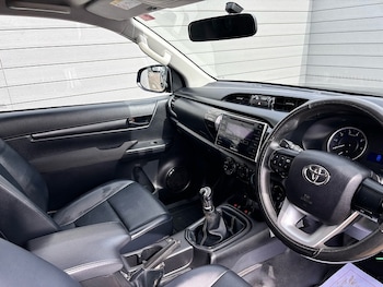 Used Toyota Hilux 2020 for sale - 78197457: Photo