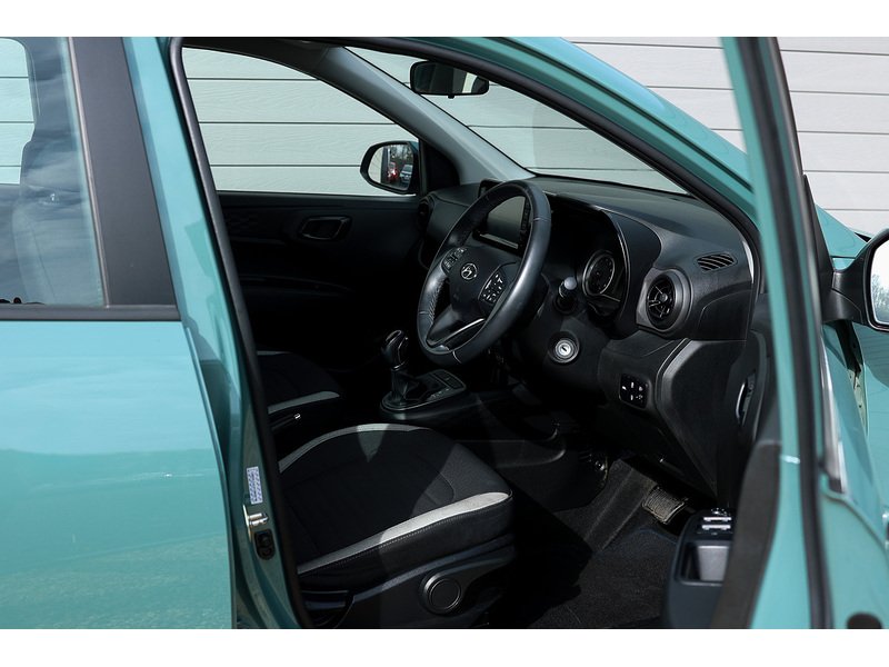 Used Hyundai i10 2023 for sale - 77873258: Photo 16