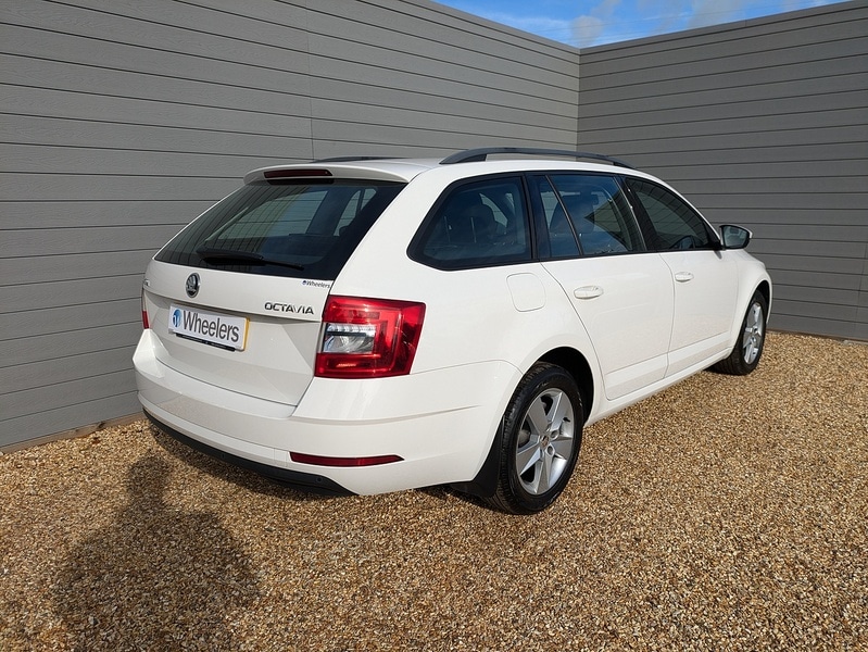 Used Skoda Octavia 2018 for sale - 76357060: Photo 3