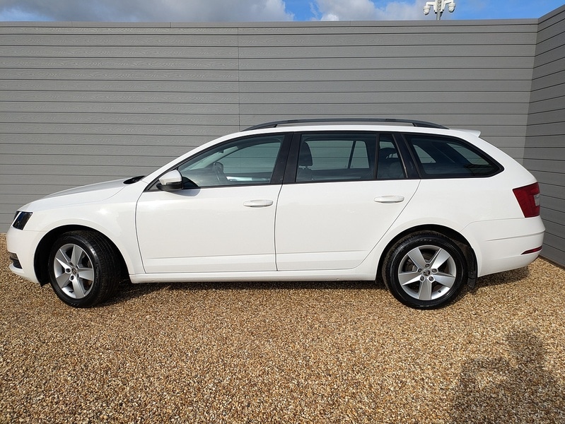 Used Skoda Octavia 2018 for sale - 76357060: Photo 6