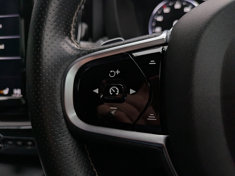 Used Volvo XC60 2018 for sale - 77502621: Photo 17