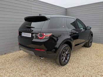 Used Land Rover Discovery Sport 2018 for sale - 77594906: Photo