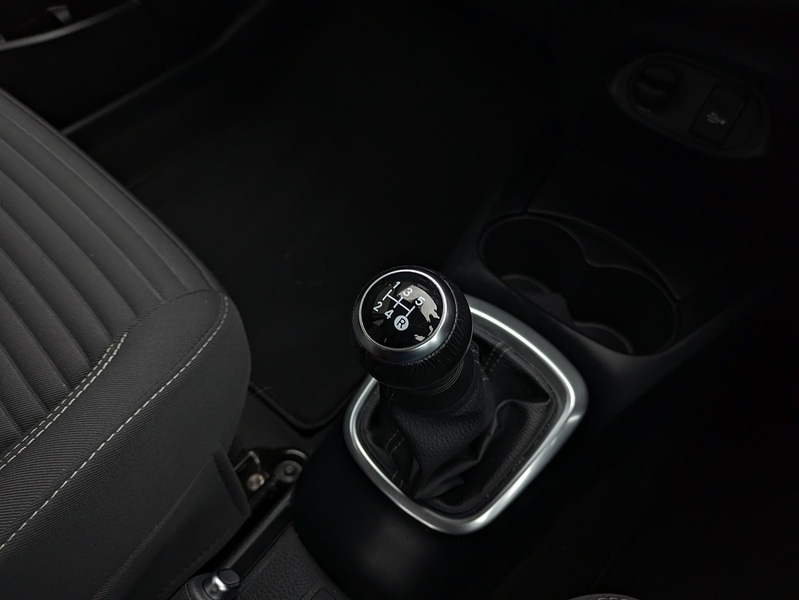 Used Toyota Yaris 2018 for sale - 76879322: Photo 12