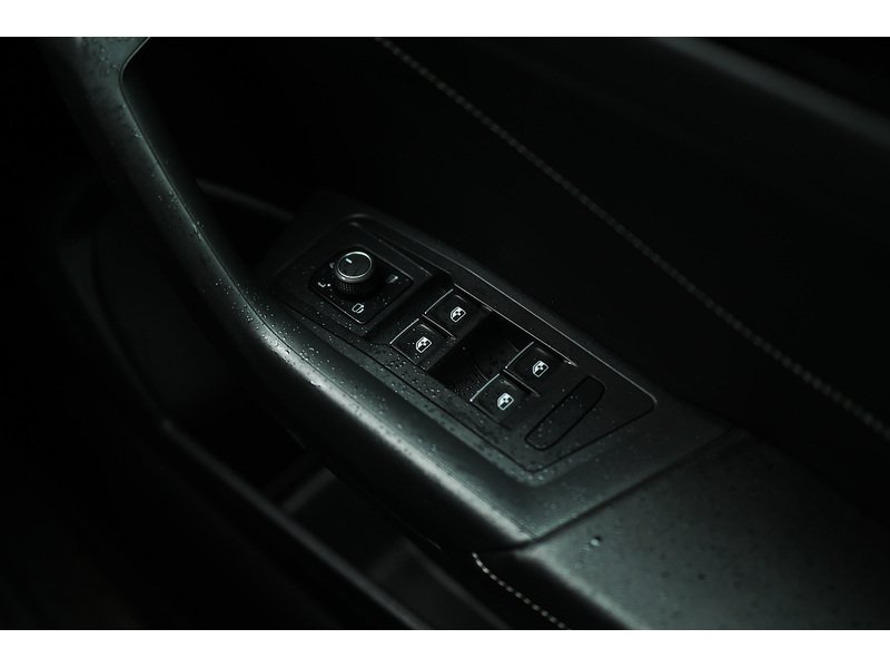 Used Volkswagen T-Roc 2022 for sale - 78045122: Photo 20