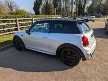 Used MINI Hatch 2019 for sale - 74156663: Photo