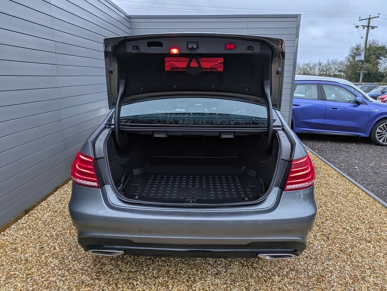 Used Mercedes-Benz E Class 2016 for sale - 77392576: Photo 8