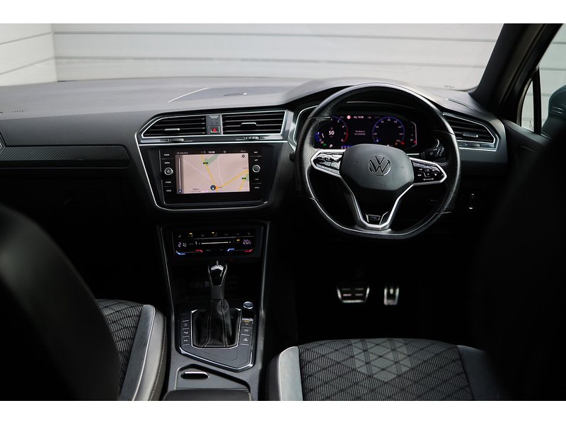 Used Volkswagen Tiguan 2021 for sale - 77984886: Photo 2