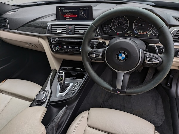 Used BMW 3 Series 2017 for sale - 76320166: Photo 2