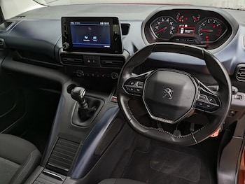 Used Peugeot Rifter 2019 for sale - 76288021: Photo 2