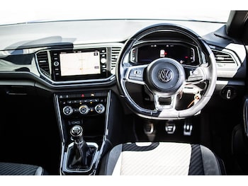 Used Volkswagen T-Roc 2019 for sale - 79462670: Photo