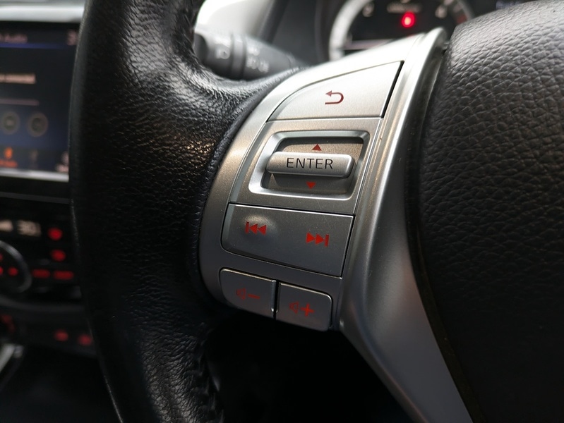 Used Nissan Navara 2020 for sale - 77404574: Photo 25