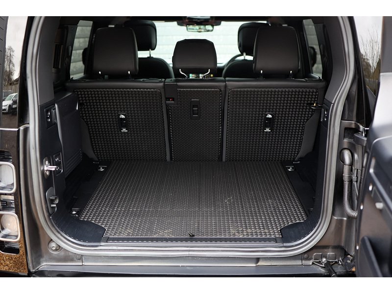 Used Land Rover Defender 110 for sale - 78045092: Photo 13