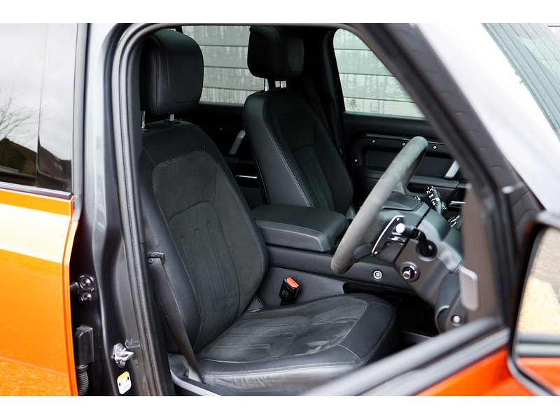 Used Land Rover Defender 110 for sale - 78045092: Photo 17