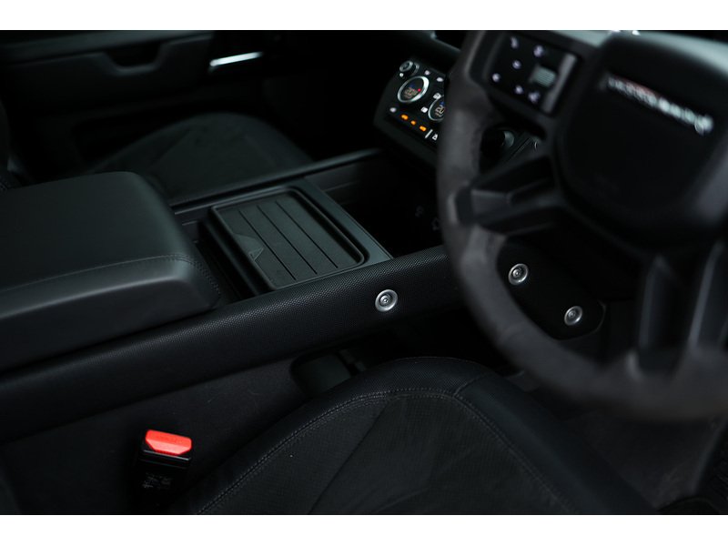 Used Land Rover Defender 110 for sale - 78045092: Photo 29