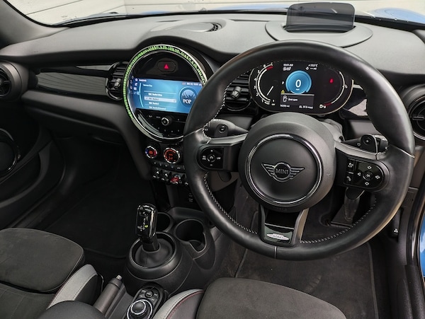 Used MINI Hatch 2022 for sale - 76143706: Photo 2
