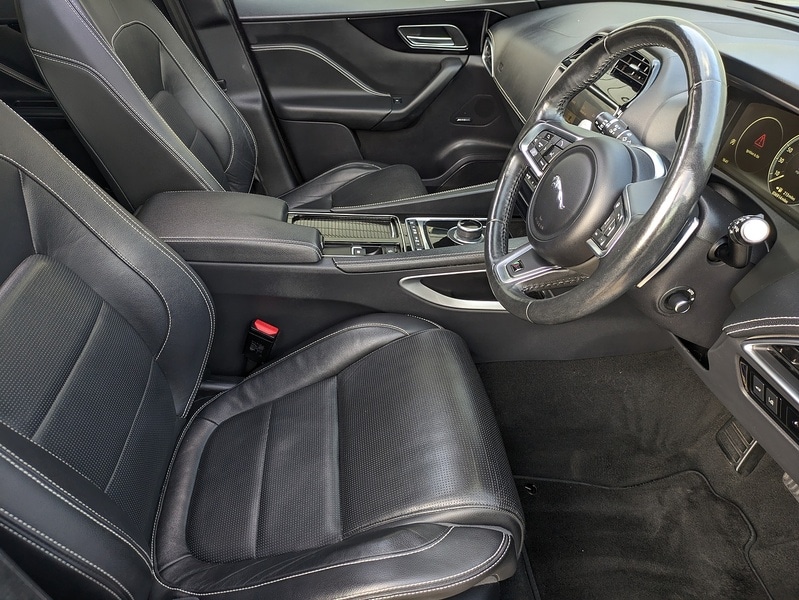 Used Jaguar F-Pace 2018 for sale - 76132999: Photo 12