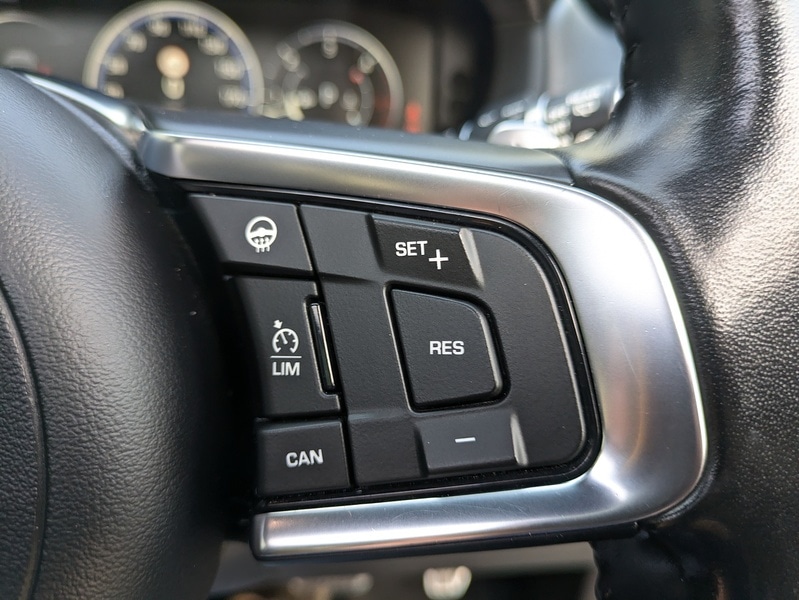 Used Jaguar F-Pace 2018 for sale - 76132999: Photo 20