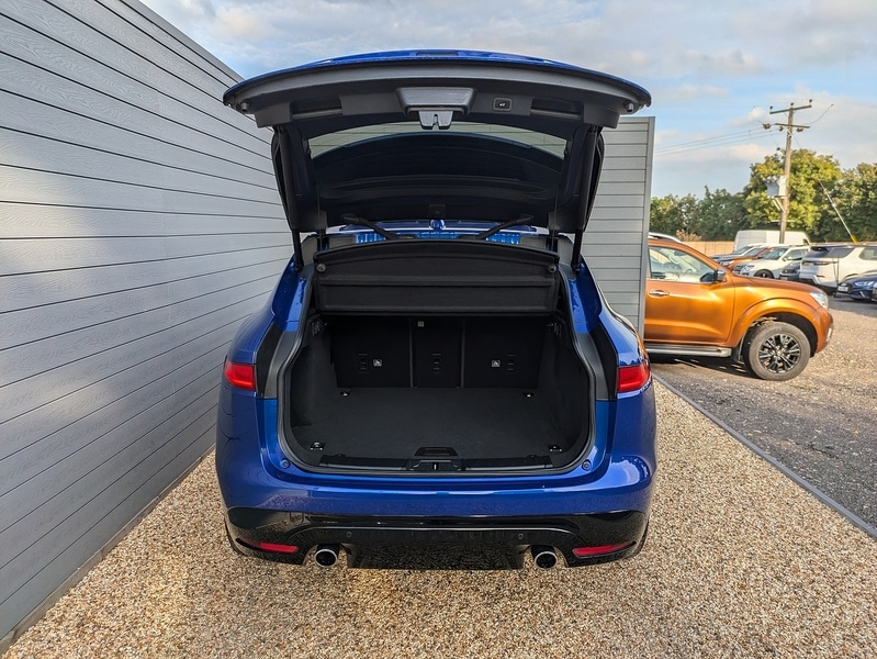 Used Jaguar F-Pace 2018 for sale - 76132999: Photo 9