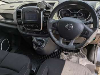 Used Nissan NV300 2019 for sale - 74954621: Photo