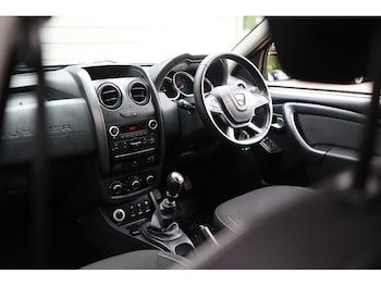 Used Dacia Duster 2017 for sale - 78711371: Photo