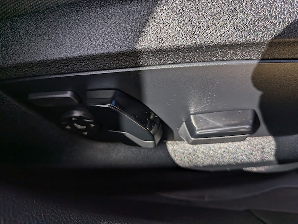 Used BMW 5 Series 2023 for sale - 76057095: Photo 22