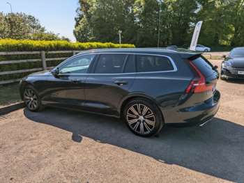 Used Volvo V60 2018 for sale - 74754341: Photo