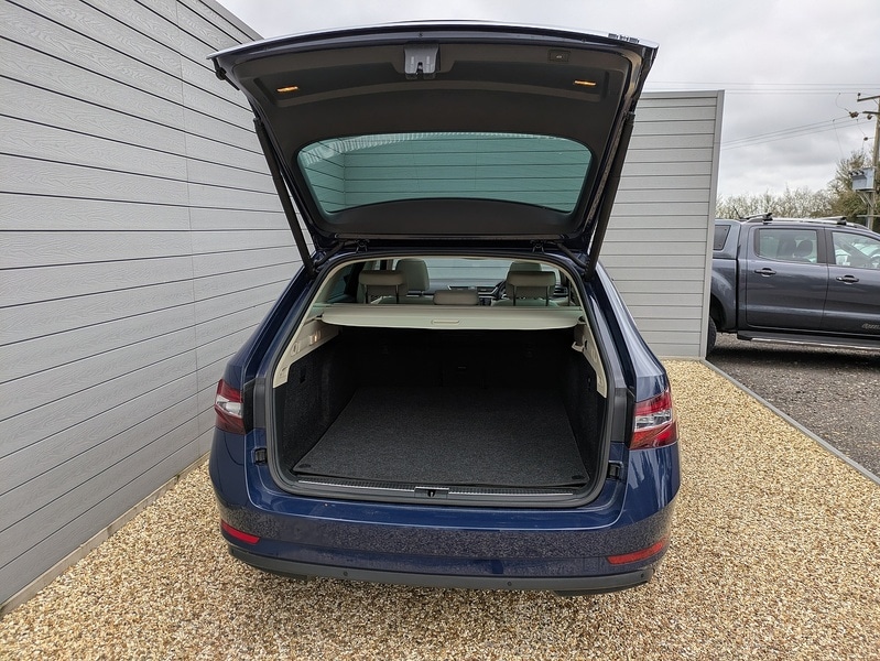 Used Skoda Superb 2016 for sale - 77677085: Photo 14