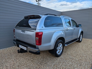 Used Isuzu D-Max 2018 for sale - 76470704: Photo