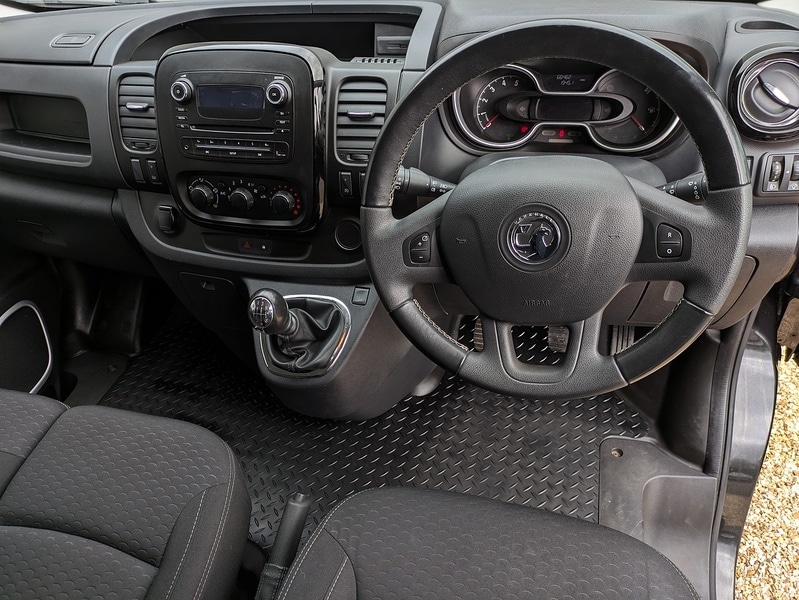 Used Vauxhall Vivaro 2018 for sale - 77655750: Photo 17