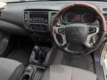 Used Mitsubishi L200 2018 for sale - 75560342: Photo