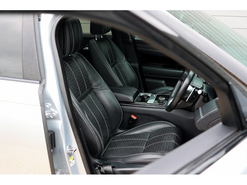 Used Land Rover Range Rover Velar 2019 for sale - 78107320: Photo 18