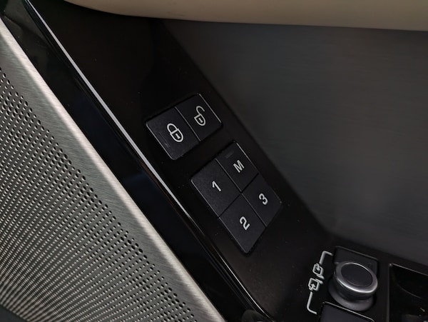 Used Land Rover Range Rover Velar 2018 for sale - 76219741: Photo 22