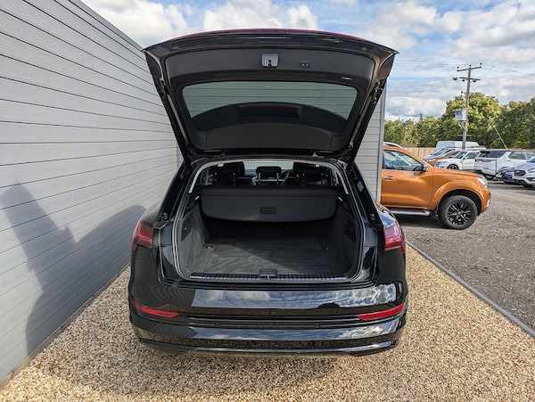 Used Audi e-tron 2020 for sale - 76106300: Photo 10