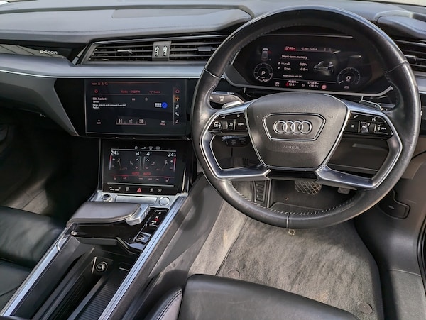 Used Audi e-tron 2020 for sale - 76106300: Photo 14