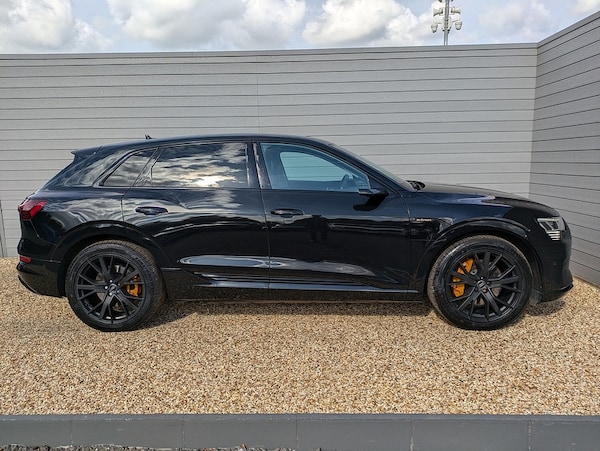 Used Audi e-tron 2020 for sale - 76106300: Photo 7