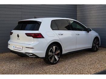 Used Volkswagen Golf 2023 for sale - 77880663: Photo