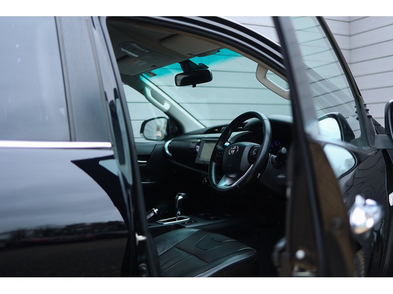 Used Toyota Hilux 2016 for sale - 77990091: Photo 17