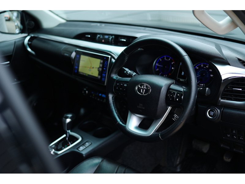 Used Toyota Hilux 2016 for sale - 77990091: Photo 19