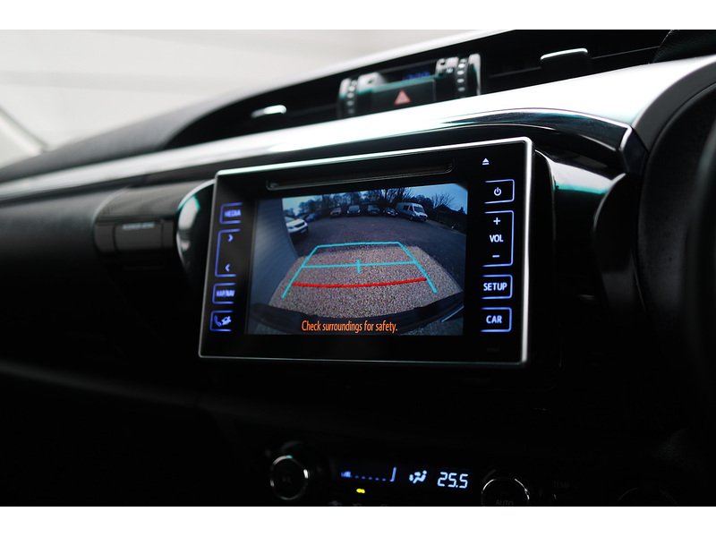 Used Toyota Hilux 2016 for sale - 77990091: Photo 22