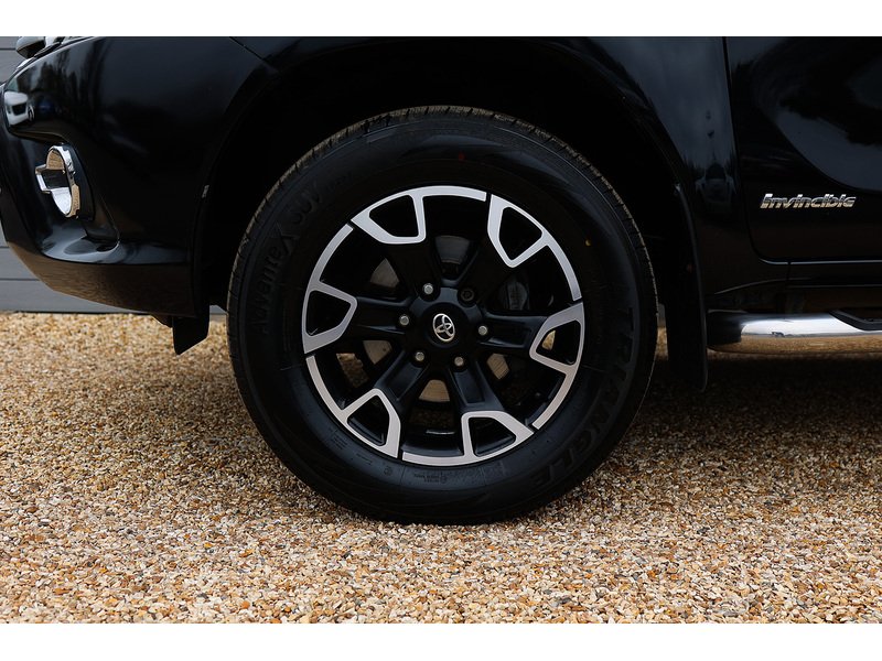 Used Toyota Hilux 2016 for sale - 77990091: Photo 46