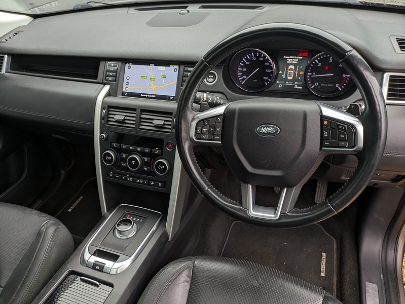 Used Land Rover Discovery Sport 2015 for sale - 76403215: Photo 2