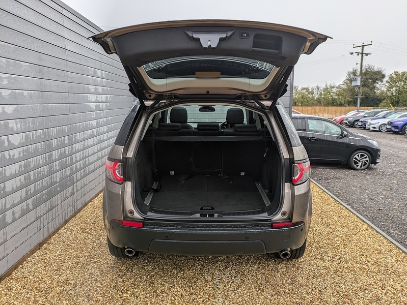 Used Land Rover Discovery Sport 2015 for sale - 76403215: Photo 9