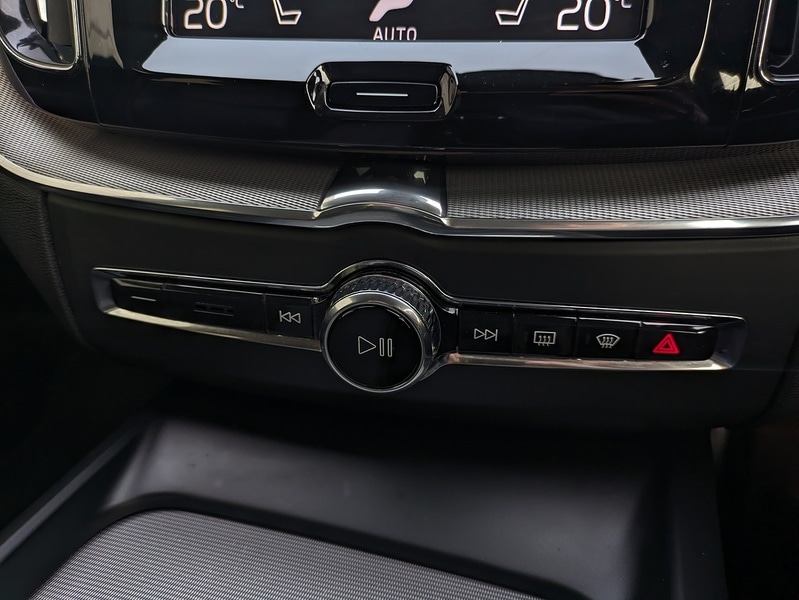 Used Volvo XC60 2019 for sale - 77765888: Photo 23