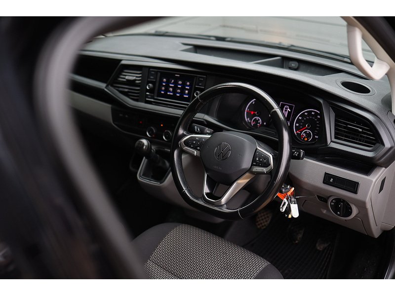 Used Volkswagen Transporter 2023 for sale - 77984882: Photo 2