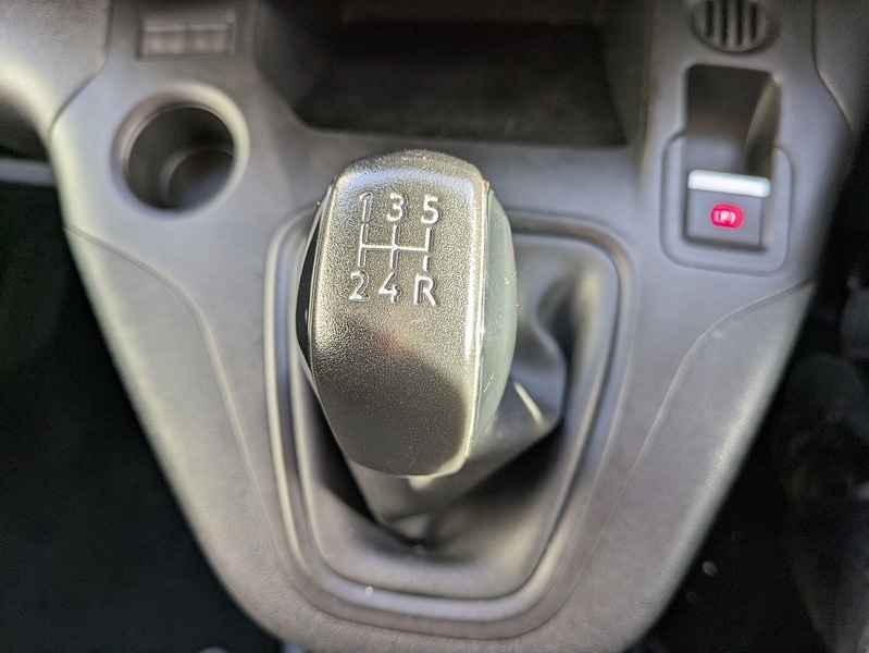 Used Peugeot Partner 2019 for sale - 77125734: Photo 21