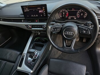 Used Audi A4 Avant 2020 for sale - 77007744: Photo