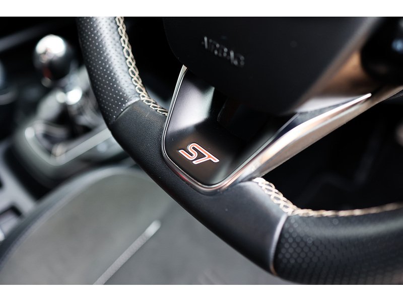 Used Ford Focus 2020 for sale - 77984890: Photo 38