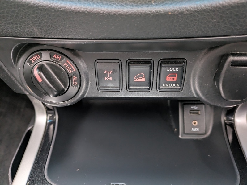 Used Nissan Navara 2016 for sale - 77276897: Photo 24